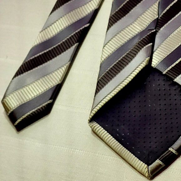 Carlo Monza, Italie,  All silk necktie,  made in china, stripped silver pattern - Picture 7 of 16